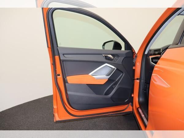 Audi Q3 35 TFSI S line Virt.Cockpit LED AHK - Verfügbar ab dem 12.09