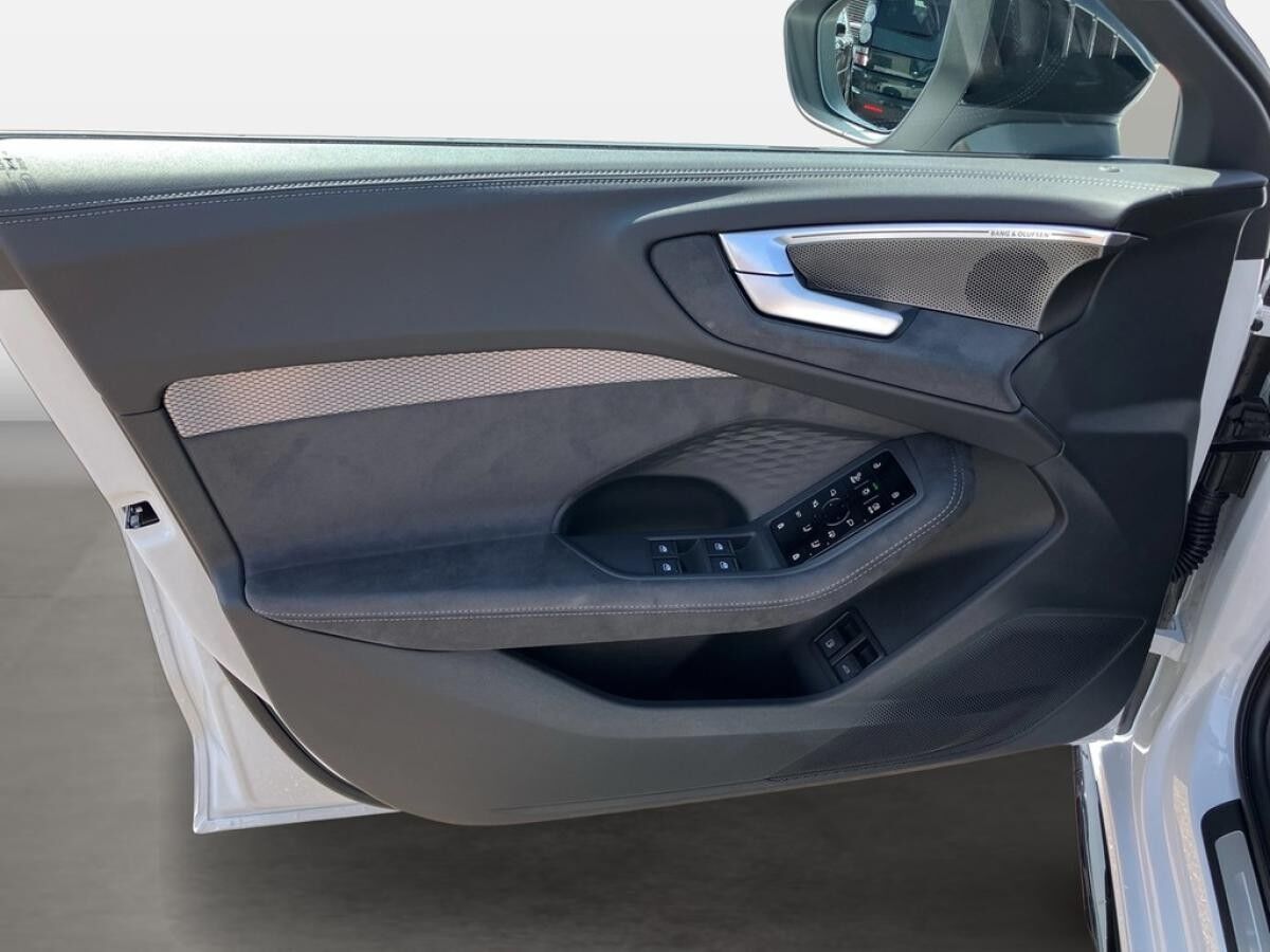 Audi A5 Limousine e-hybrid quattro || Business Aktion | 0,5% VERSTEUERUNG ||