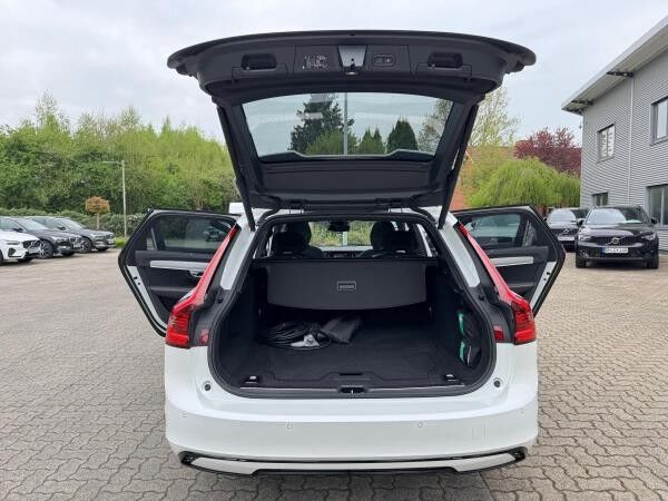 Volvo V90 T8 AWD ULTRA DARK - 20" HEICO SPORTIV - Sofort lieferbar