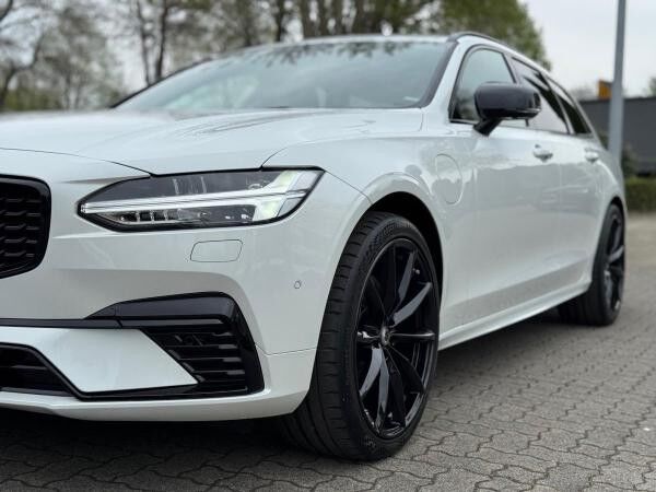 Volvo V90 T8 AWD ULTRA DARK - 20" HEICO SPORTIV - Sofort lieferbar