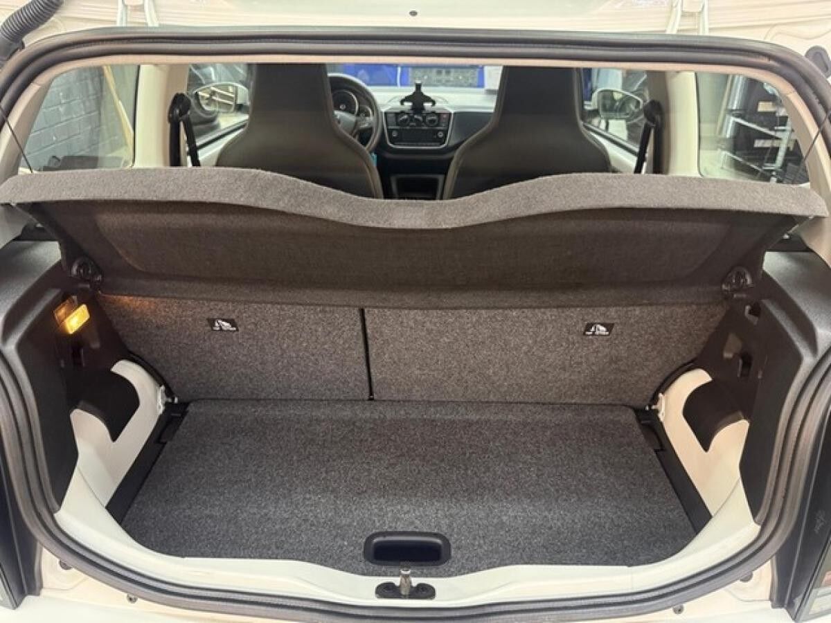 Volkswagen up! KLIMA DAB MAPS + MORE RADIO - Basis