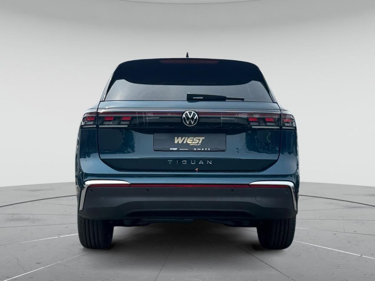 Volkswagen Tiguan Elegance 2.0 TDI DSG *AHK*19"*WKR*Navi* !! sofort verfügbar !!