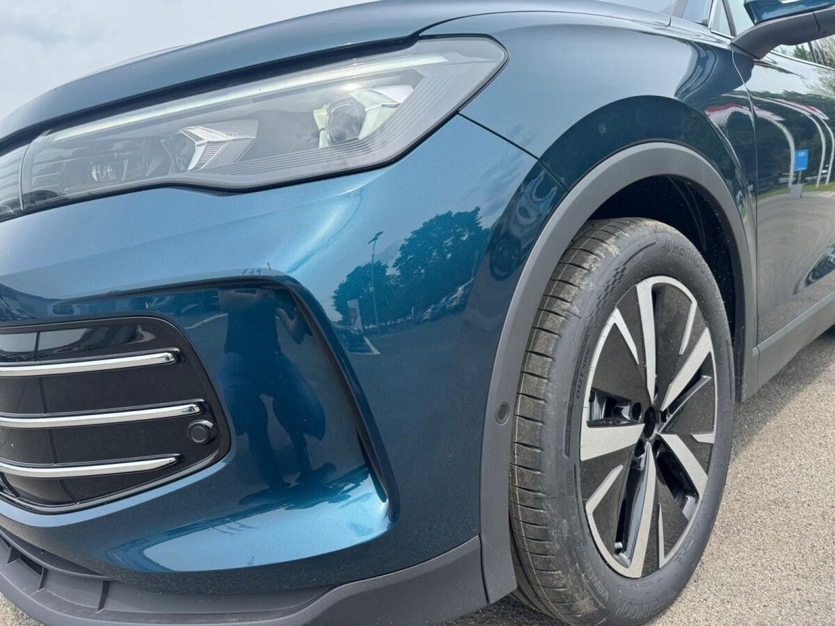 Volkswagen Tiguan Elegance 2.0 TDI DSG *AHK*19"*WKR*Navi* !! sofort verfügbar !!