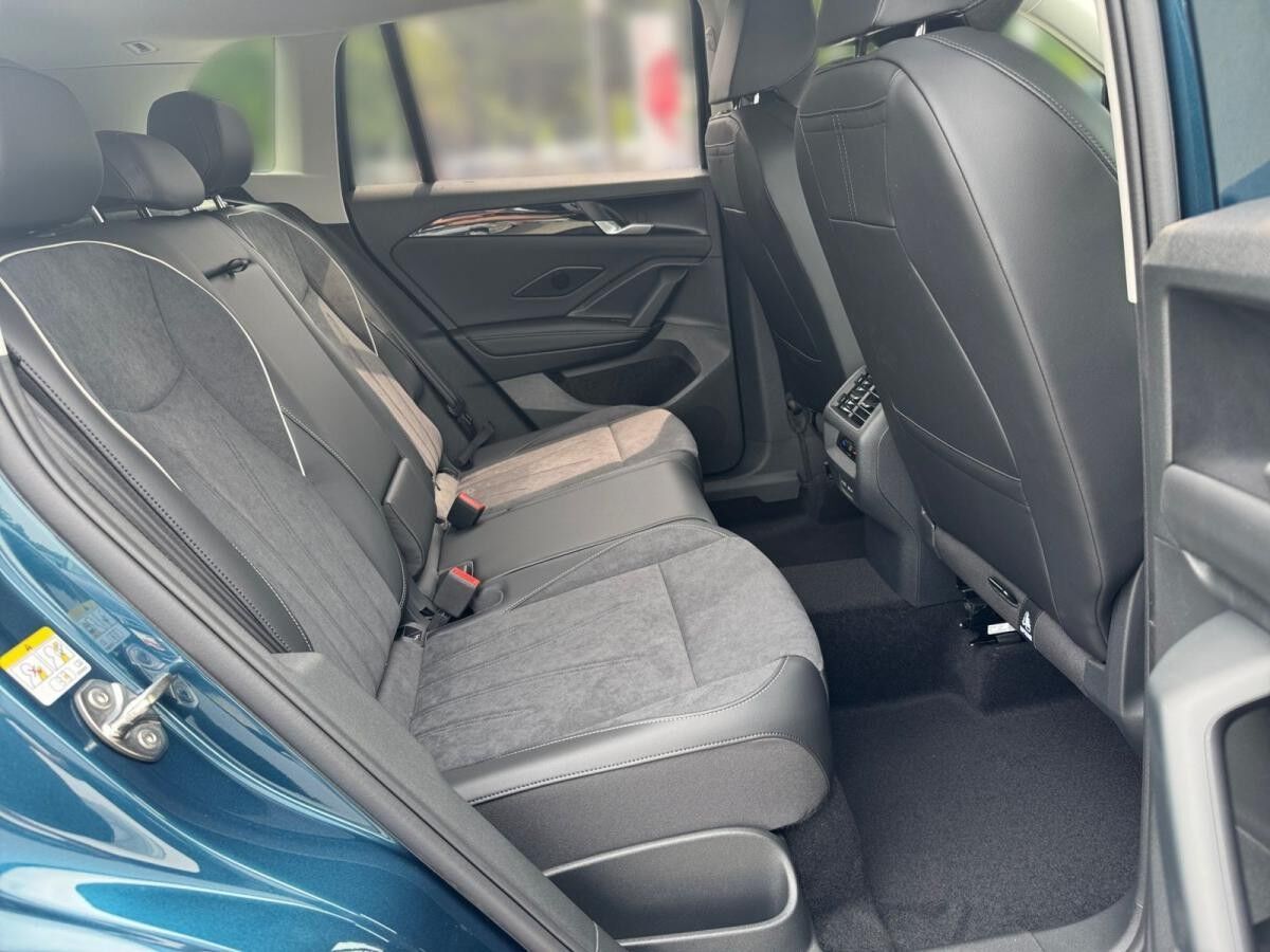 Volkswagen Tiguan Elegance 2.0 TDI DSG *AHK*19"*WKR*Navi* !! sofort verfügbar !!