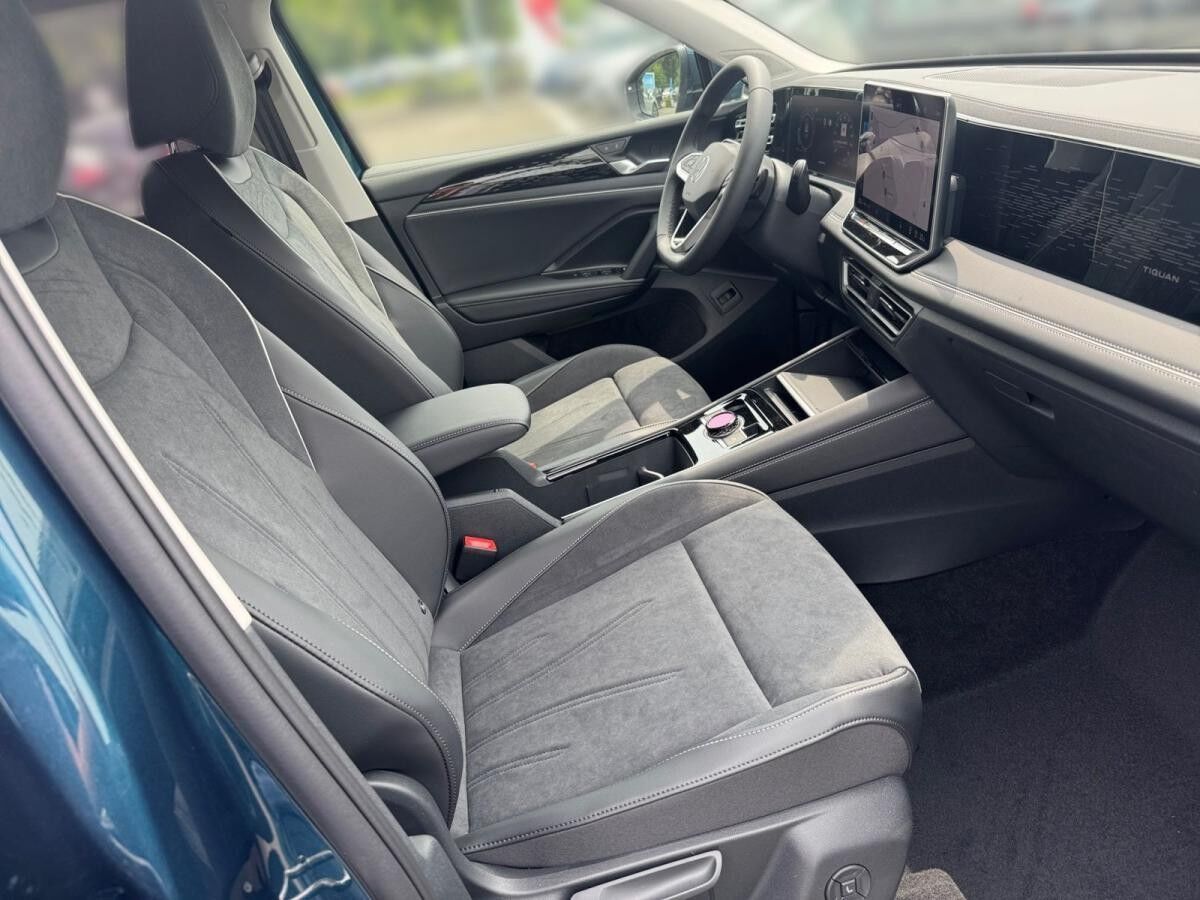 Volkswagen Tiguan Elegance 2.0 TDI DSG *AHK*19"*WKR*Navi* !! sofort verfügbar !!