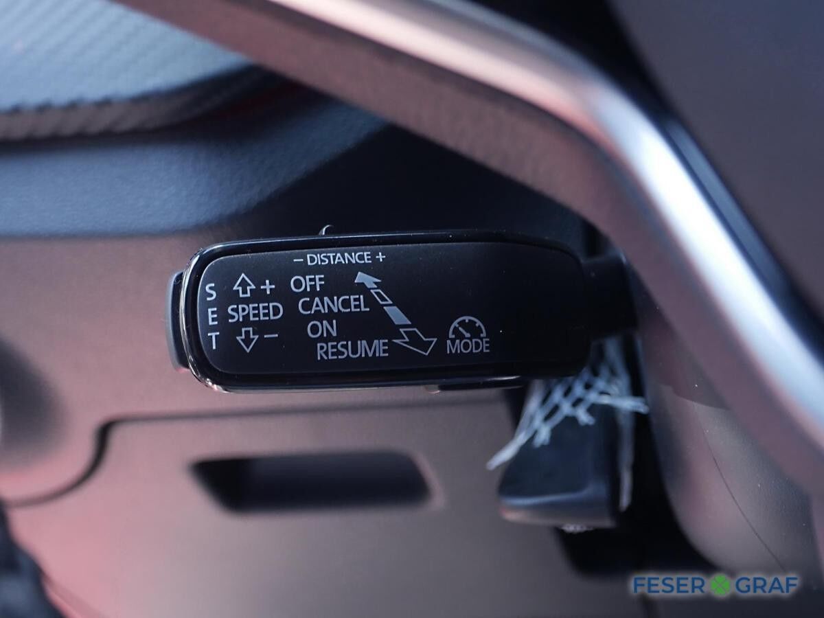 Skoda Kamiq Monte Carlo 1,5 TSI DSG - AHK,NAVI,KAMERA