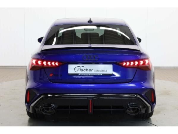Audi RS3 Limousine TFSI quattro
