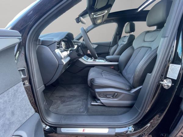 Audi Q7 SUV S line 55 TFSIe qu HD Matrix B&O HuD 360°