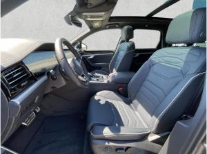 Volkswagen Touareg R-Line V6 3.0 TDI Tiptronic 4M DYNAUDIO