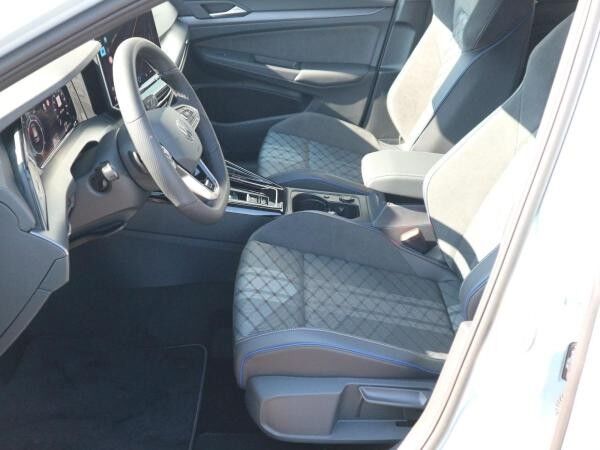 Volkswagen Golf R-Line 2,0 TDI SCR (150 PS) DSG *AHK*HARMAN KARDON*PANORAMA*BLACKSTYLE*WINTERRÄDER*