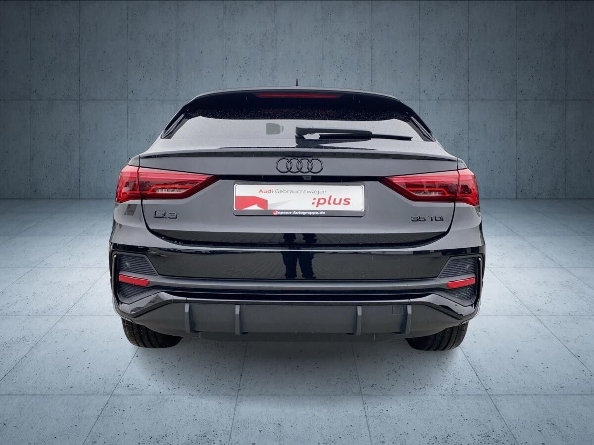 Audi Q3 Sportback S line 35 TDI S tronic AHK LED ACC