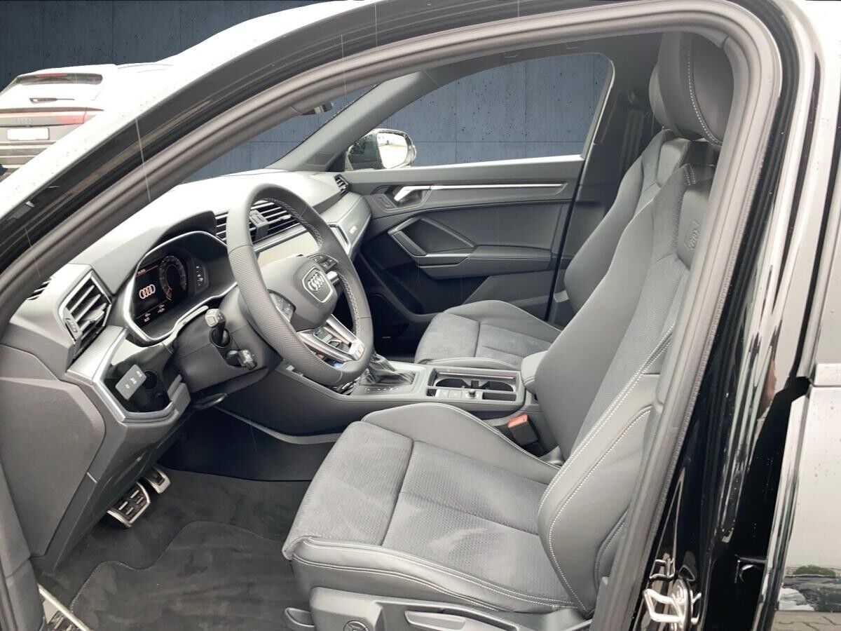 Audi Q3 Sportback S line 35 TDI S tronic AHK LED ACC