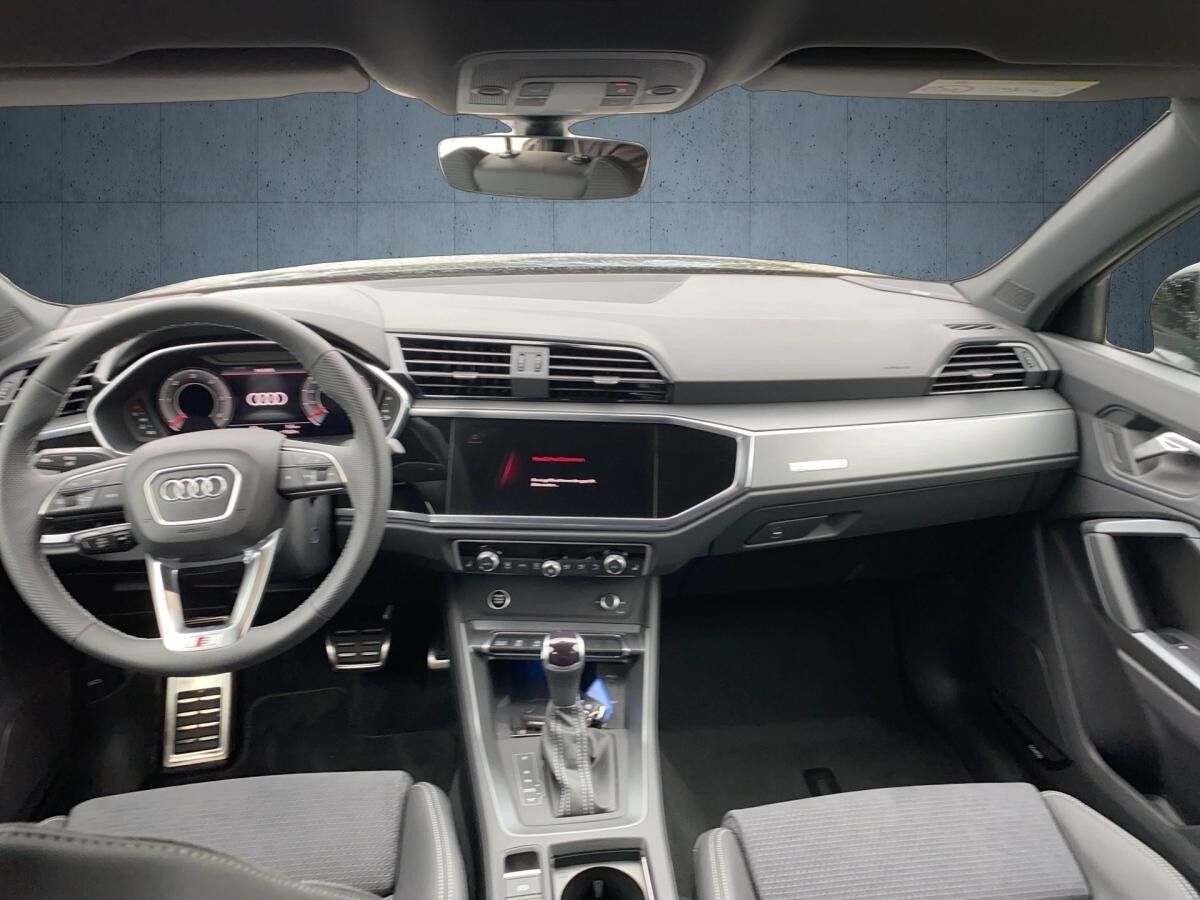 Audi Q3 Sportback S line 35 TDI S tronic AHK LED ACC