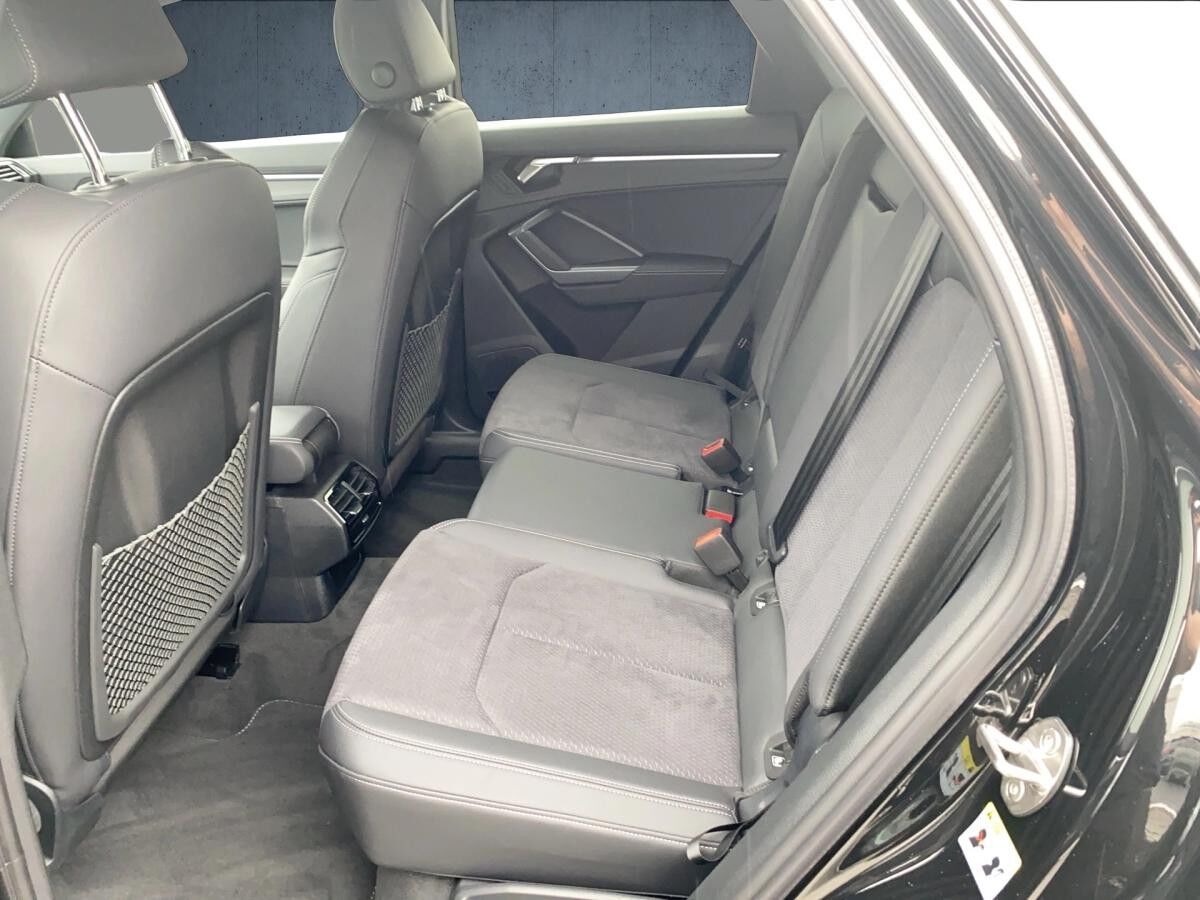 Audi Q3 Sportback S line 35 TDI S tronic AHK LED ACC