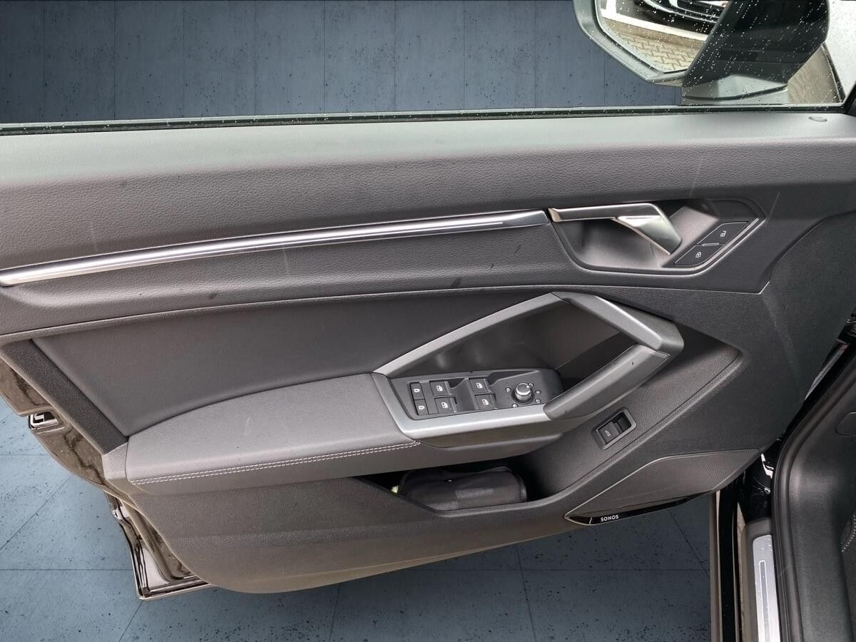 Audi Q3 Sportback S line 35 TDI S tronic AHK LED ACC