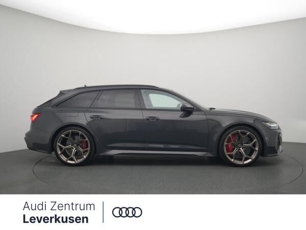 Audi RS6 Avant performance 463(630) kW(PS) tiptronic ab mtl. € 1.899,-¹ 🏳️ Vier Unikate. Ein Statement. 🏴
