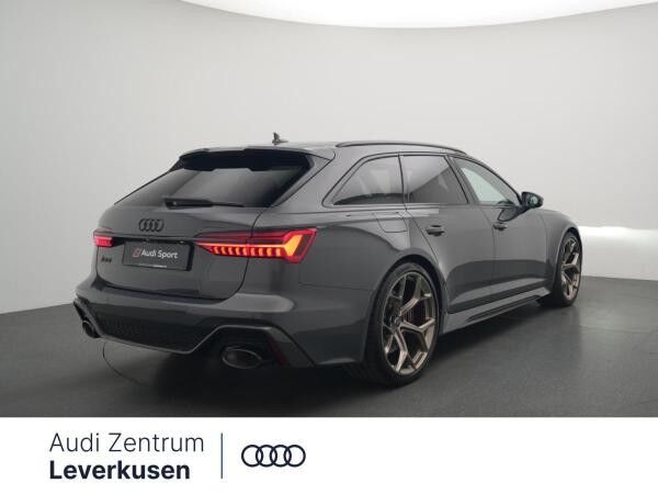 Audi RS6 Avant performance 463(630) kW(PS) tiptronic ab mtl. € 1.899,-¹ 🏳️ Vier Unikate. Ein Statement. 🏴