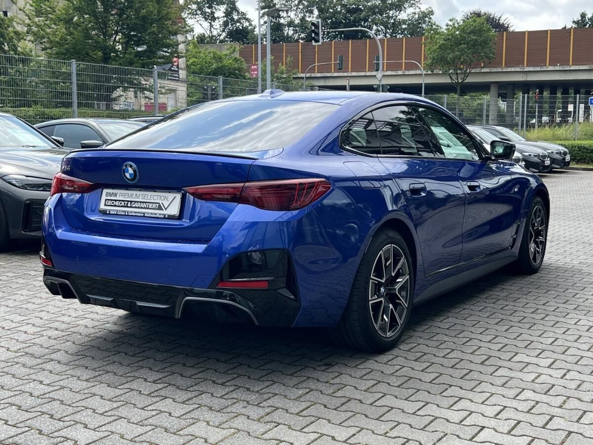 BMW i4 xDrive40 M Sport PRO //HeadUp H&K FACELIFT