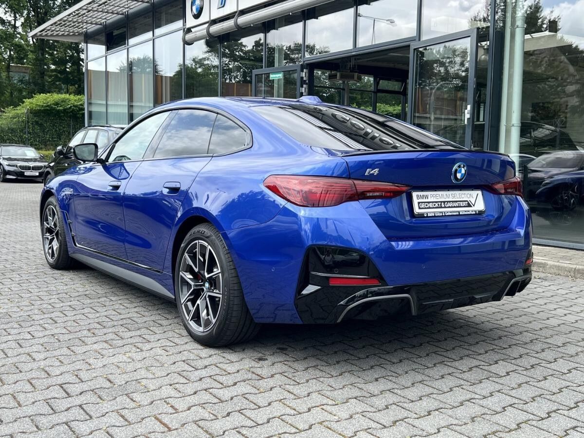 BMW i4 xDrive40 M Sport PRO //HeadUp H&K FACELIFT