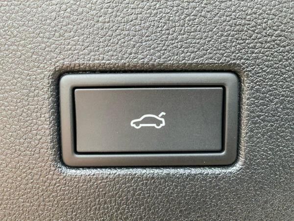 Volkswagen T-Roc R-Line 1.5 TSI DSG AHK Navi Kamera ACC