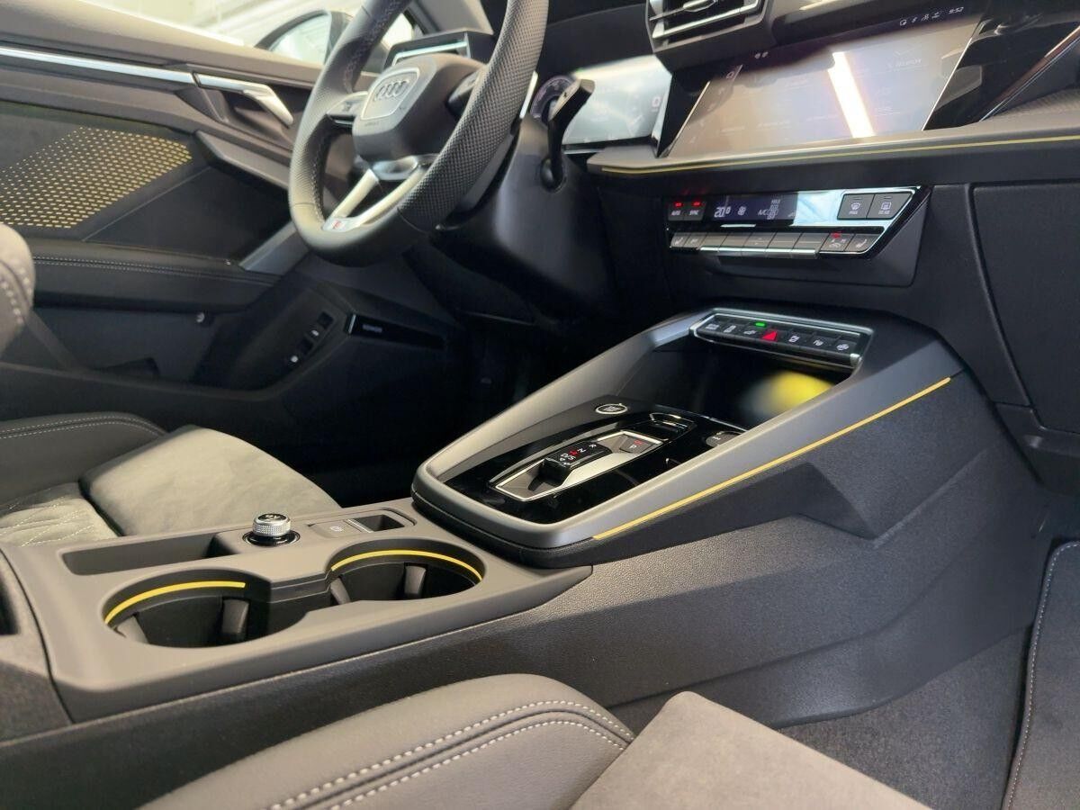 Audi A3 Sportback S line 45 TFSIe Matrix Head-Up Kamera AHK