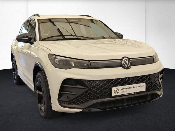 Volkswagen Tiguan R-Line 1.5 l eHybrid / AHK