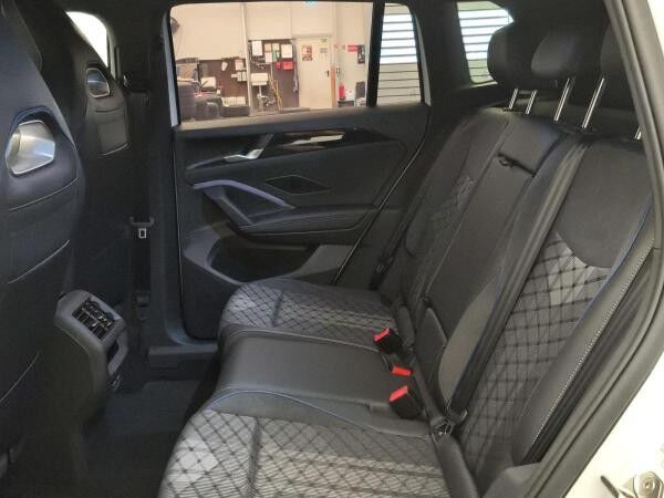 Volkswagen Tiguan R-Line 1.5 l eHybrid / AHK