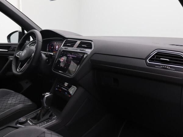 Volkswagen Tiguan Allspace R-Line 2.0TDI 4M DSG / Pano, AHK