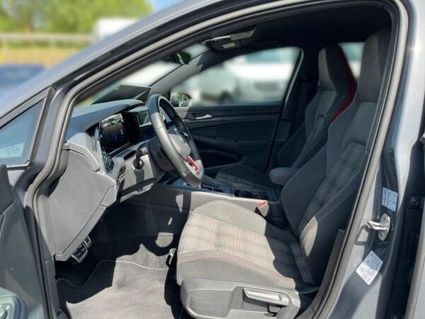 Volkswagen Golf GTI 2.0TSI DSG / AppConnect, RFK, LED+, SHZ