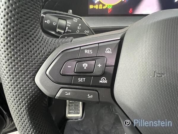 Volkswagen Tayron TDI DSG R-LINE/BLACK AHK+H&K+MAX+AREA+HUD