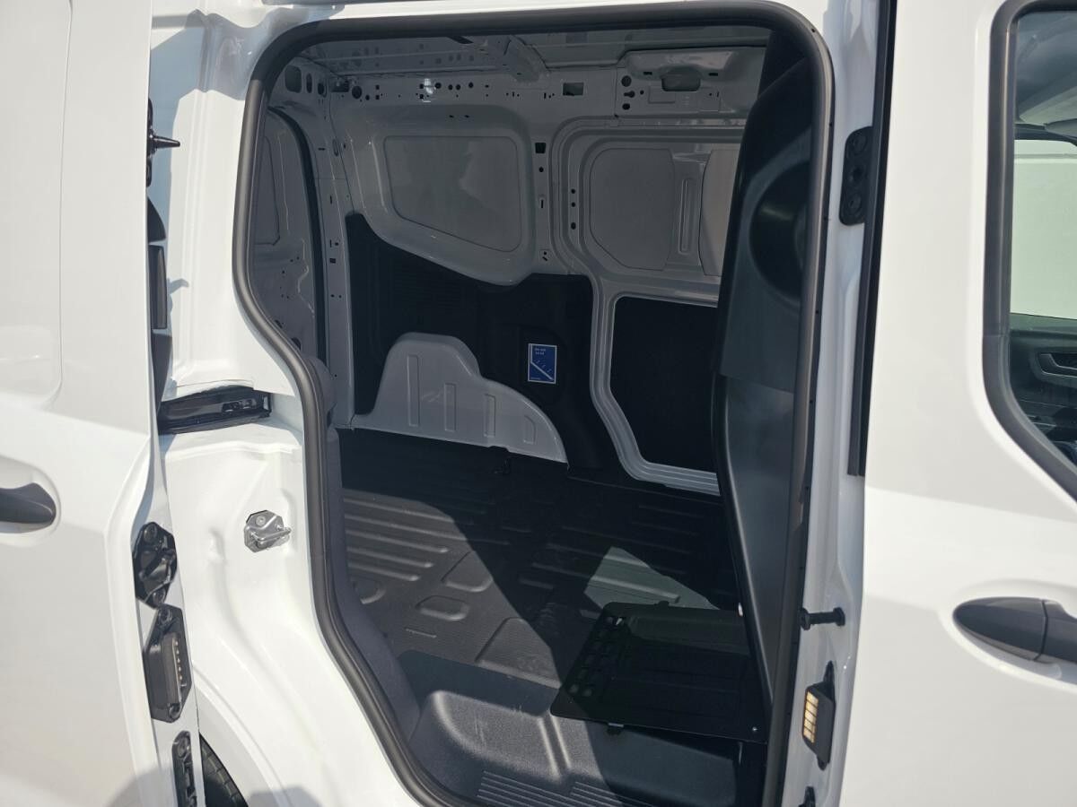 Ford Transit Courier Elektro *sofort* *Wartung & Verschleiss* Navi ACC AHK