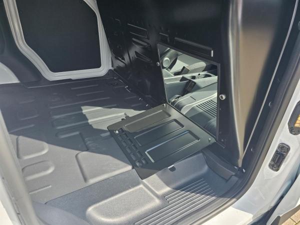 Ford Transit Courier Elektro*46 kWh*Wartung & Verschleiss*AHK*Navi*ACC*