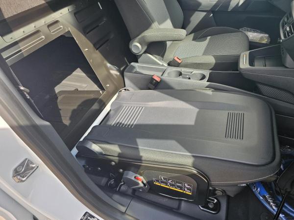 Ford Transit Courier Elektro*46 kWh*Wartung & Verschleiss*AHK*Navi*ACC*