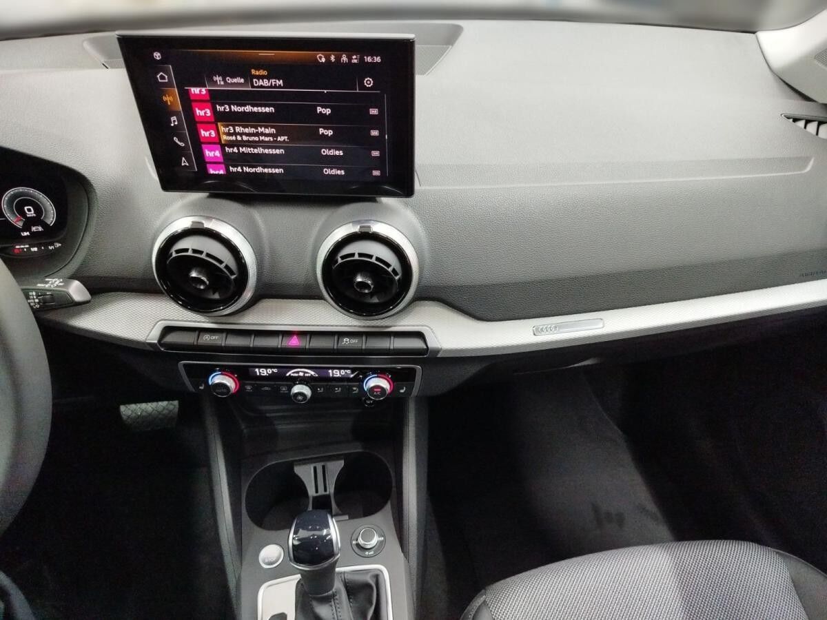 Audi Q2 35 TDI S tronic advanced LED VC DAB