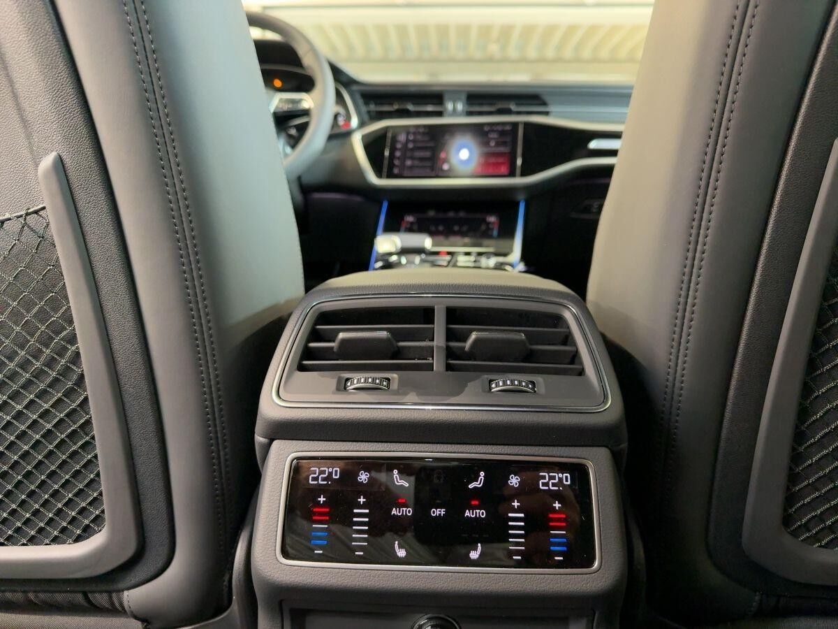Audi A6 Avant S line 50 TFSIe quattro Matrix B&O Memory AHK Audi A6 Avant S line 50 TFSIe quattro Matrix B&O Memory AHK