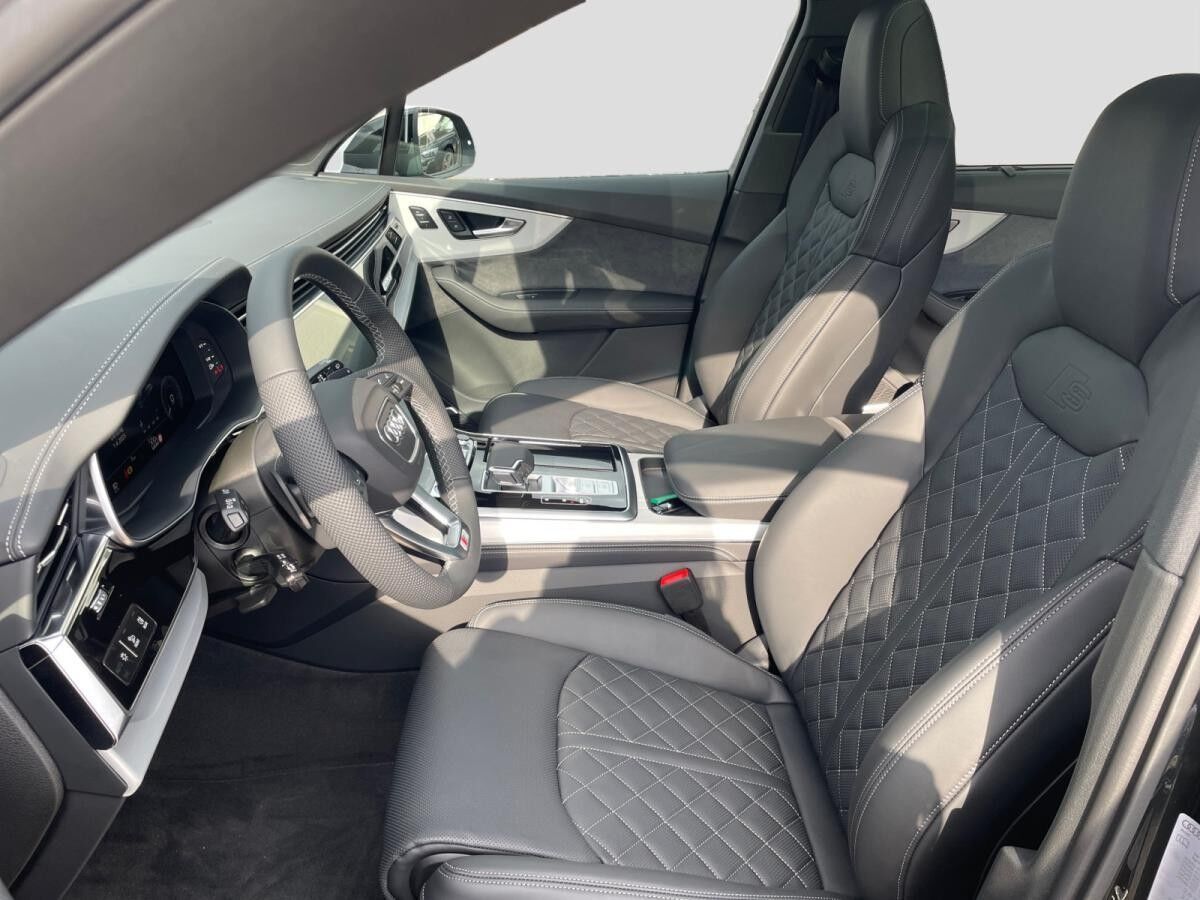 Audi Q7 SUV S line 55 TFSI e quattro