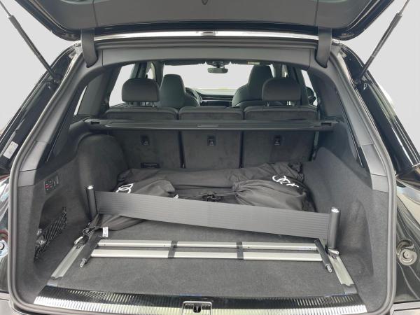 Audi Q7 55TFSIe qu S line Matrix AHK Pano B&O