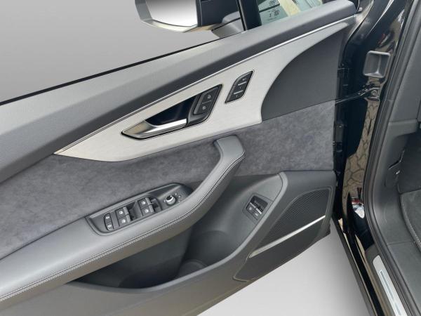 Audi Q7 55TFSIe qu S line Matrix AHK Pano B&O