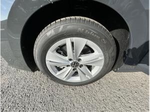 Volkswagen Golf Variant Life 2.0 l TDI DSG CarPlay ACC LED