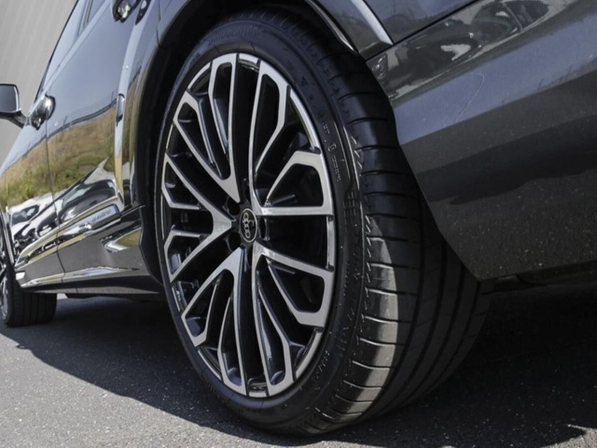 Audi Q7 50 TDI S line Matrix Panorama B&O Headup AHK