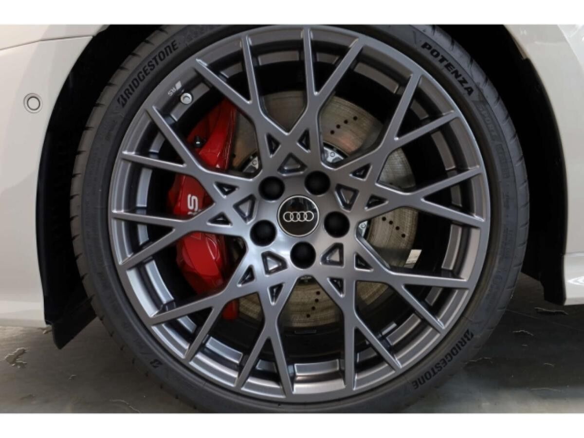 Audi RS3 Sportback TFSI quattro 280 km/h Individuallackierung