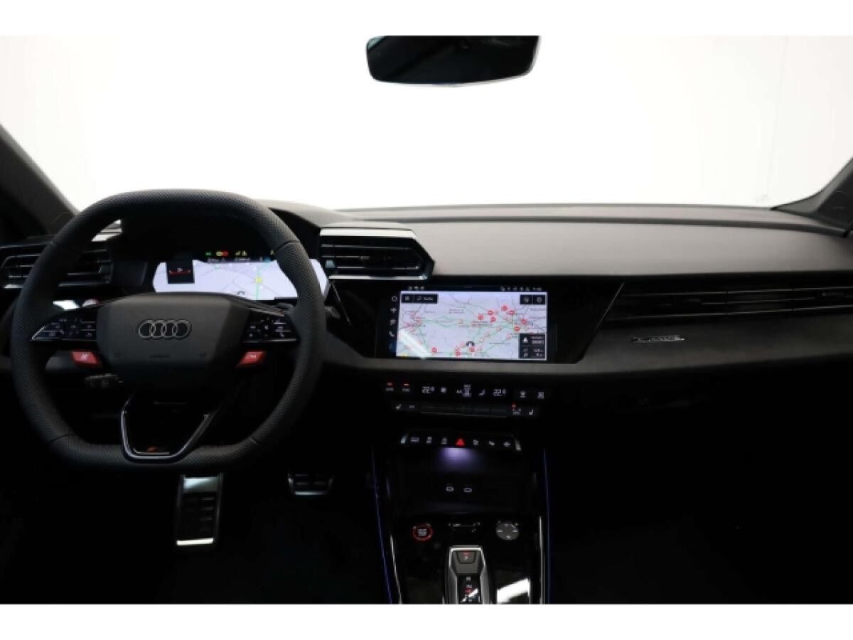 Audi RS3 Sportback TFSI quattro 280 km/h Individuallackierung