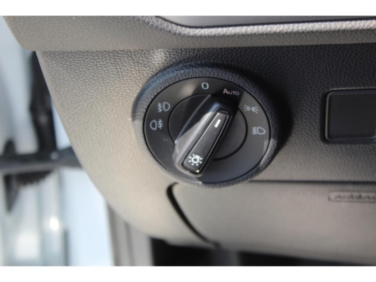 Seat Ateca 1.5 TSI DSG Xperience NAVI AHK LED KAMERA SHZ GRA 17