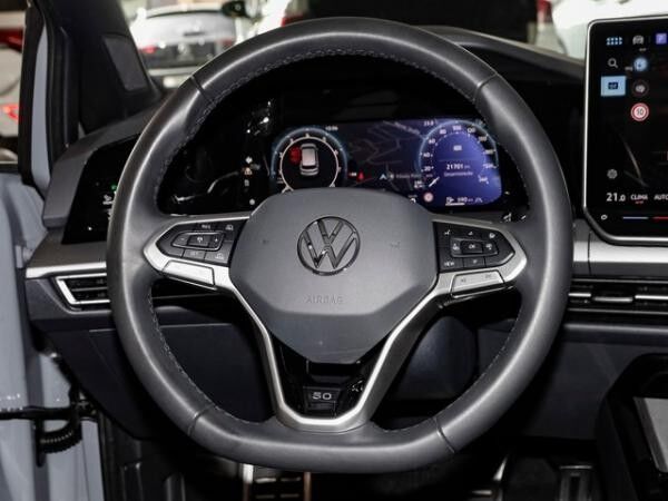 Volkswagen Golf VIII 1,5 eTSI DSG Edition 50 ACC Navi R-Kamera LED Alu