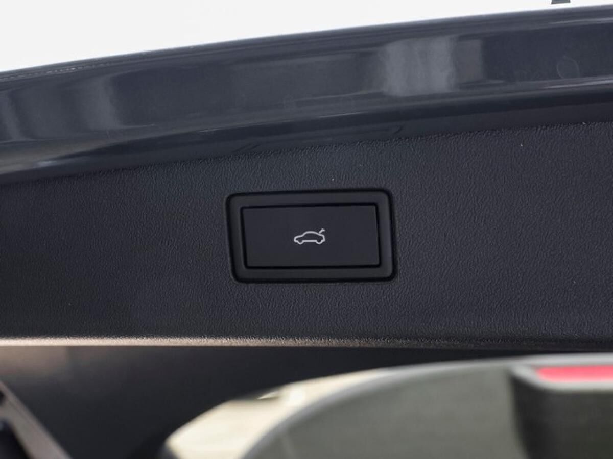 Volkswagen Tiguan "R- LINE" 1.5 eTSI 7-Gang-DSG