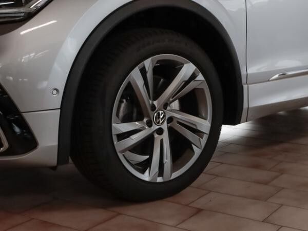 Volkswagen Tiguan Allspace 2,0 TDI DSG 4Motion R-Line ACC Matrix AHK R-Kamera