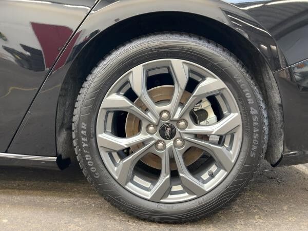 Ford Focus TURNIER Mild-Hybrid ST-Line X