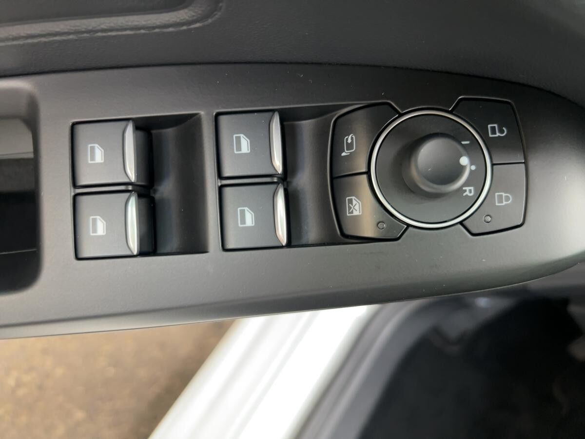 Ford Focus TURNIER Mild-Hybrid ST-Line X Ford Focus TURNIER Mild-Hybrid ST-Line X