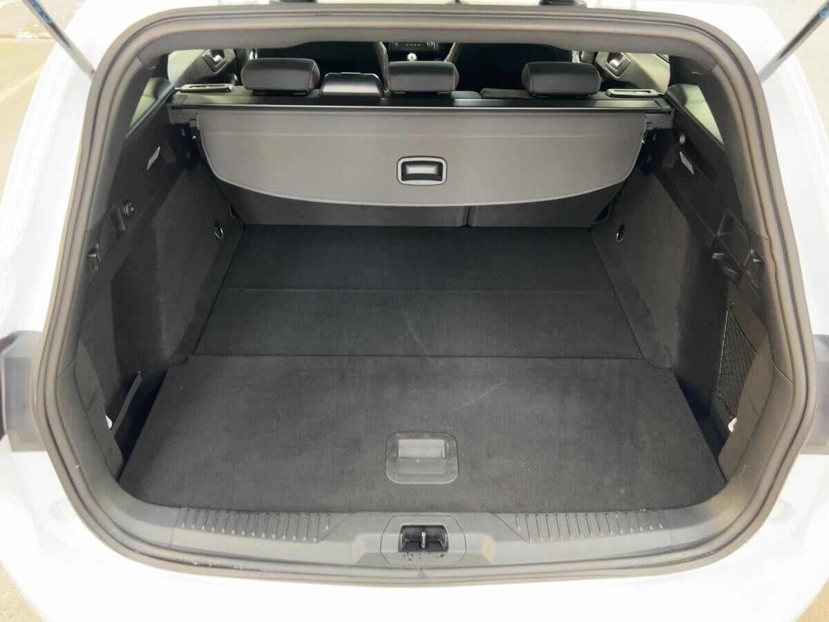 Ford Focus TURNIER Mild-Hybrid ST-Line X Ford Focus TURNIER Mild-Hybrid ST-Line X