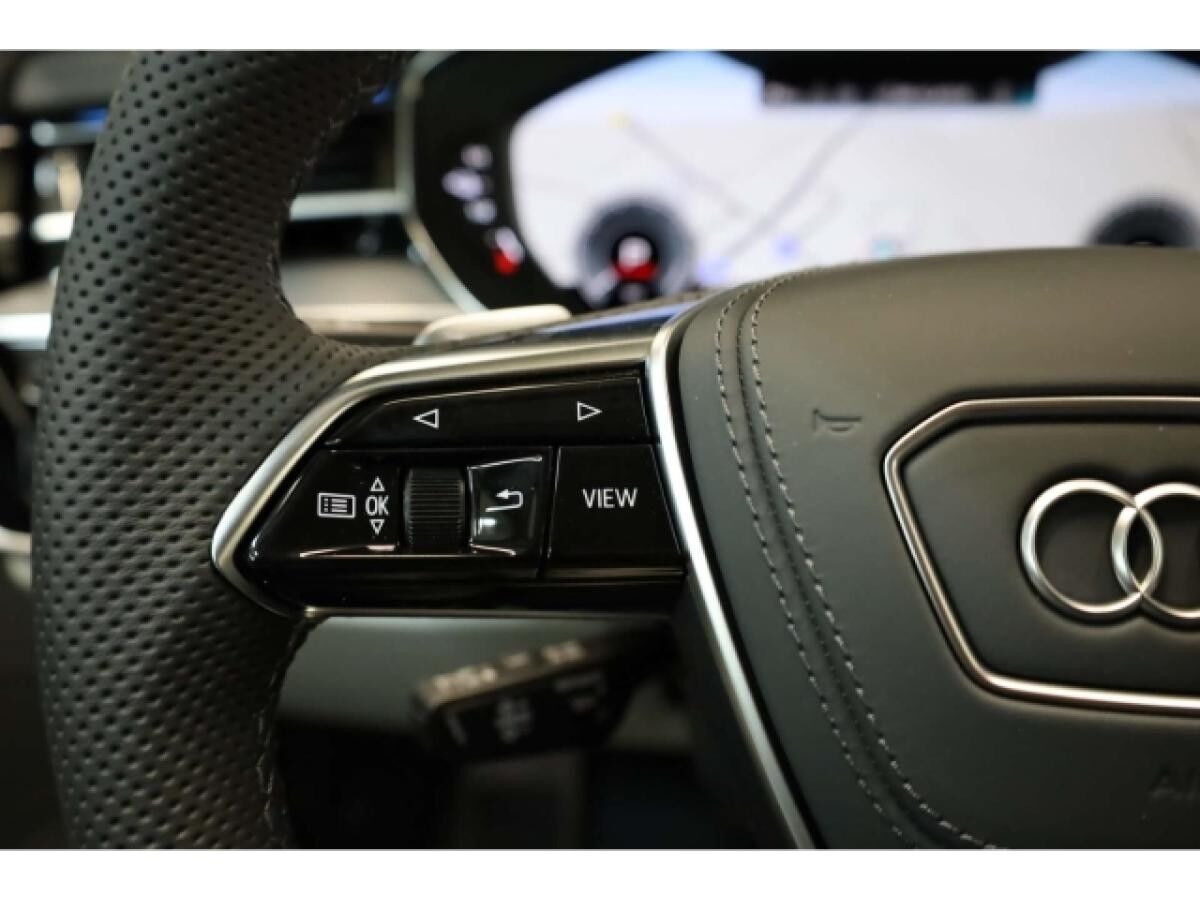 Audi A8 60 TFSI e quattro S line UPE: 162.470,- €